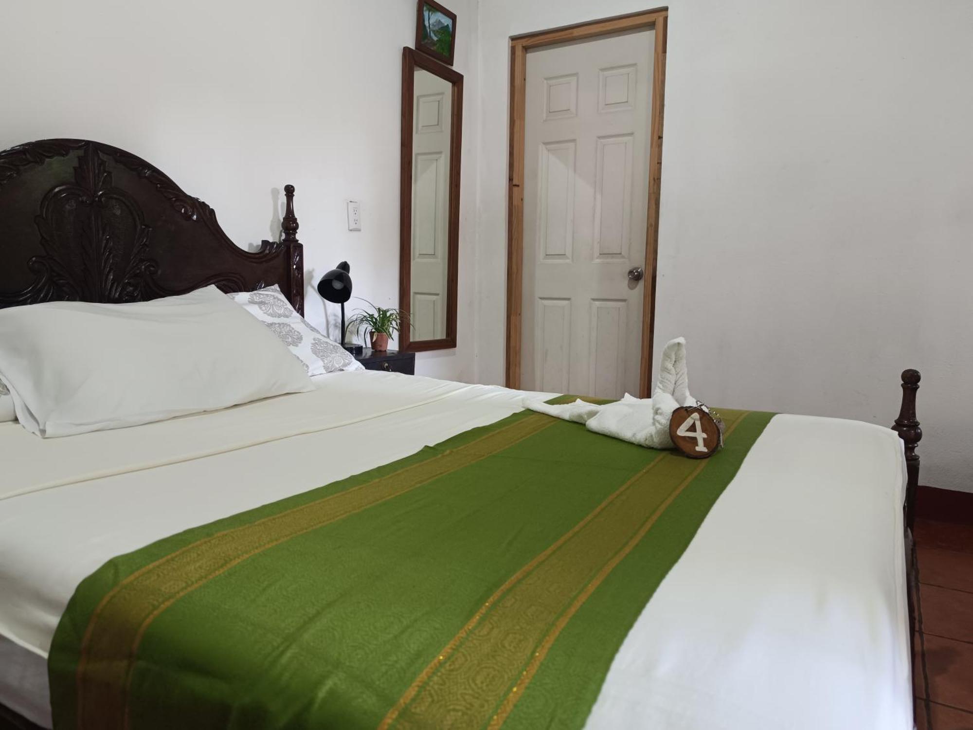 Casa De Los Berrios León Екстериор снимка